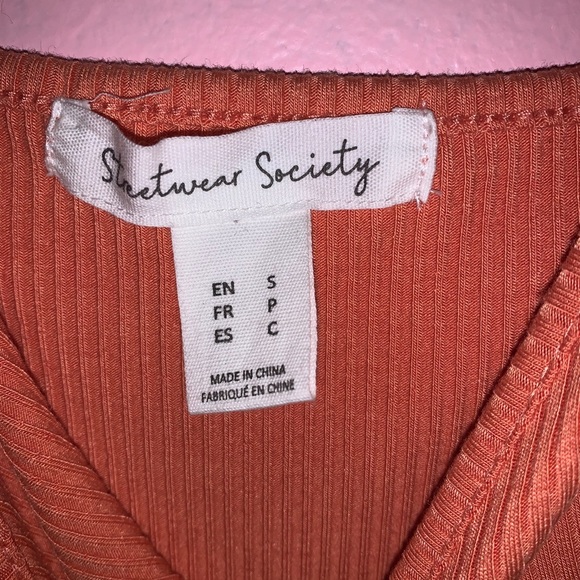 Tangerine orange dress 🍊 - Picture 3 of 5